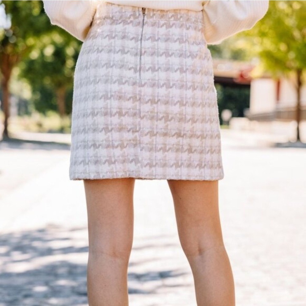 Entro Tan Houndstooth Tweed Mini Skirt with Front Slit Size L - Picture 2 of 9